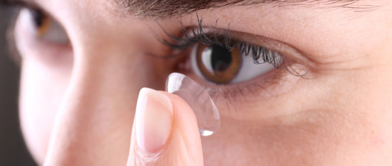 4 contact lenses to prevent discomfort caused by dry eyes