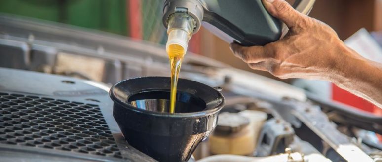 Benefits of Changing Engine Oil