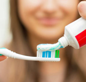 Choose the best toothpaste for your family with a toothpaste sample
