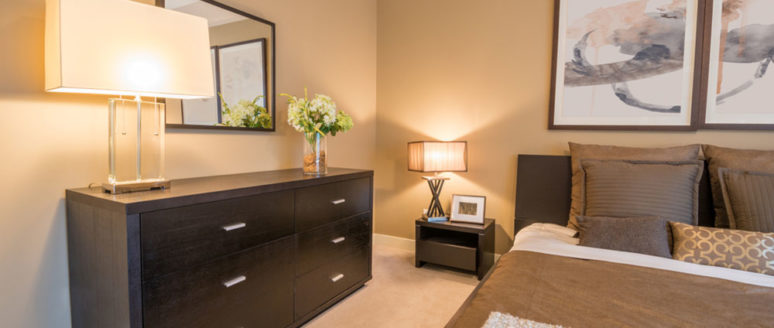 Cutting costs while choosing bedroom dressers