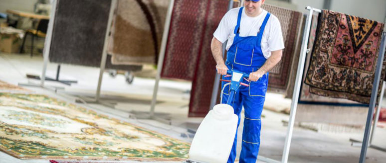 Pros and cons of carpet cleaning services available today