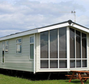 Pros and cons of owning a pre-owned mobile home