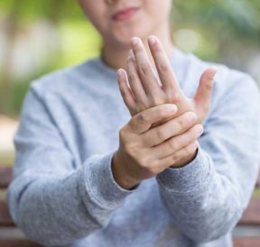 Tingling in the Hands – Common Causes and Symptoms
