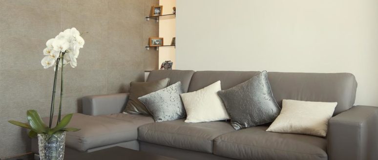 Tips for choosing living room furniture
