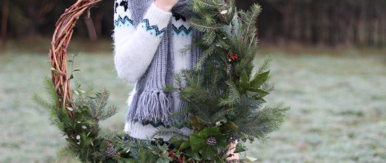 Tips for choosing outdoor Christmas wreaths