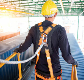 Top 4 safety harness manufacturers